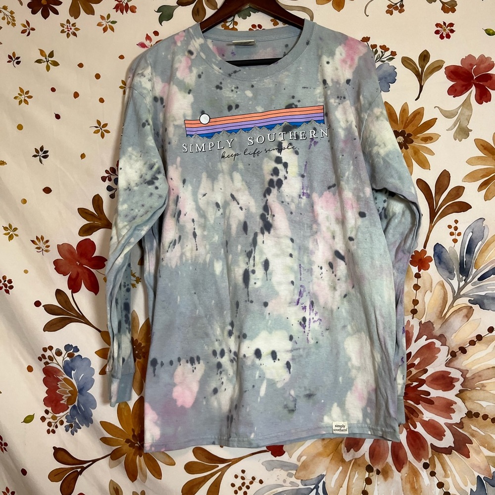Simply Southern L Goldendoodle Bleach Dye Grunge Camping Long Sleeve Fall Tee - Picture 4 of 10